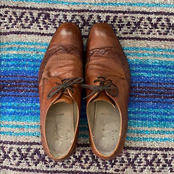 Mens MAX Tan Leather Wing-Tip shoe - Picture 5 of 6